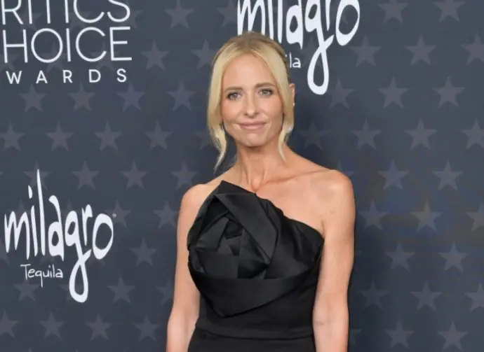 Sarah Michelle Gellar at the Critics Choice Awards 2025. SANTA MONICA^ USA. February 07^ 2025
