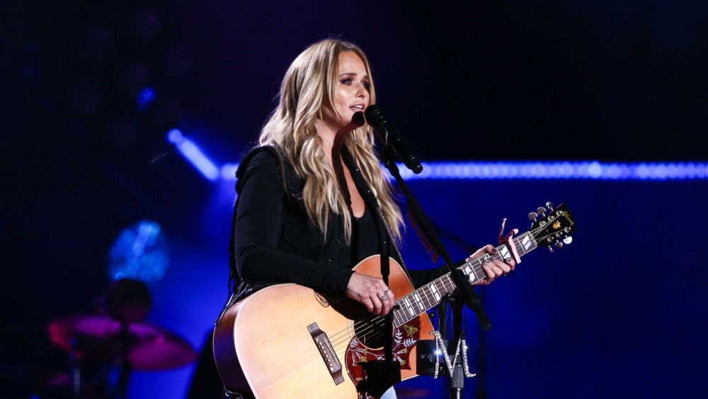 shutterstock_66173419913235