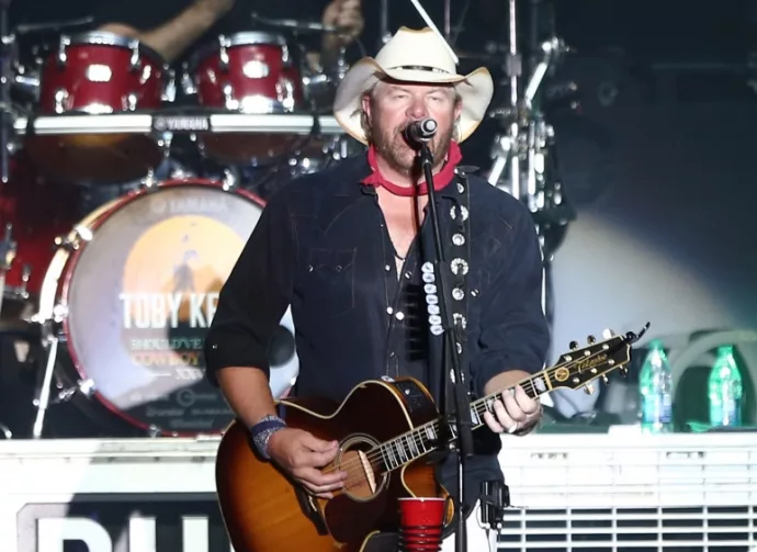 Toby Keith performs in concert at Country Thunder Arizona on April 8^ 2018 in Florence^ Arizona.