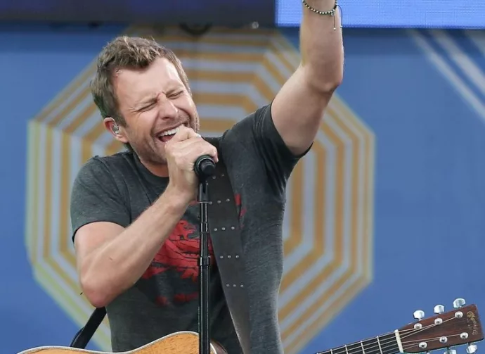 Dierks Bentley performs onstage at ABC's Good Morning America Summer Concert Series at Rumsey Playfield on June 26^ 2015 in New York City.