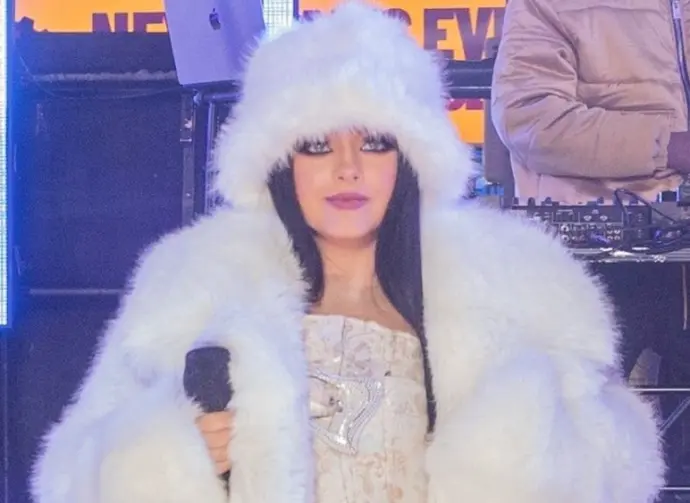 Jessie Murph perform on stage w/Jelly Roll during 2024 New Year's celebration on Times Square in New York on December 31^ 2023.