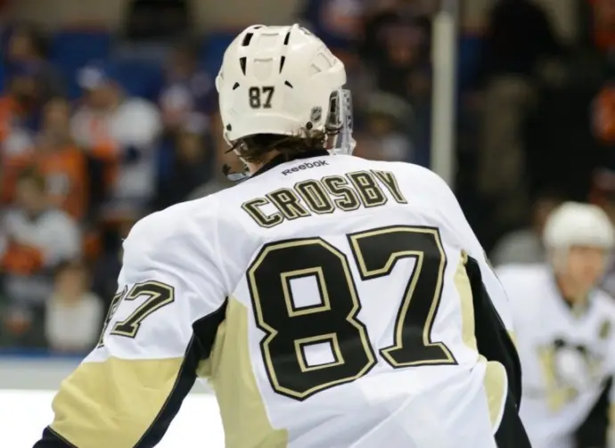NHL Hockey player Sidney Crosby of the Pittsburgh Penguins. Penguins vs. New York Islanders at Nassau Veterans Memorial Coliseum. UNIONDALE^ NEW YORK^ UNITED STATES – May 5^ 2013
