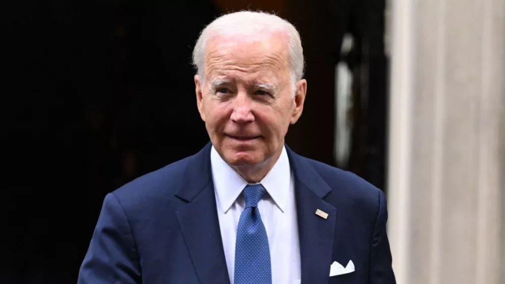 shutterstock_2353650139409097