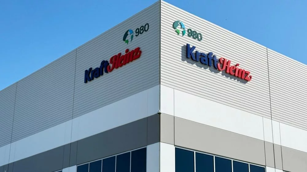 The regional headquarters exterior of Kraft Heinz in California's Central Valley. Manteca^ CA^ USA - February 1^ 2025