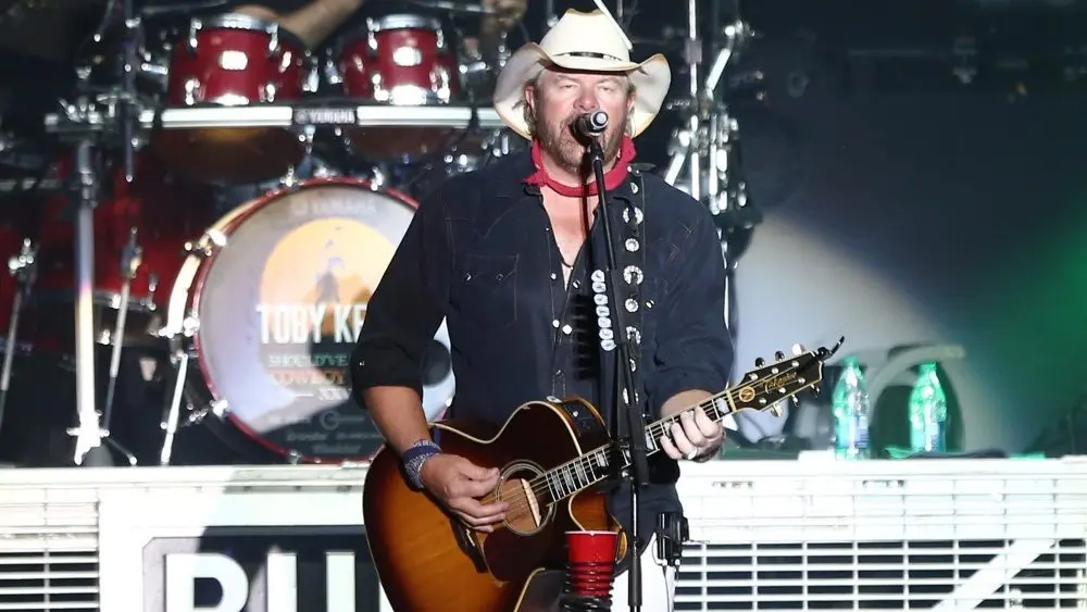 Toby Keith performs in concert at Country Thunder Arizona on April 8^ 2018 in Florence^ Arizona.
