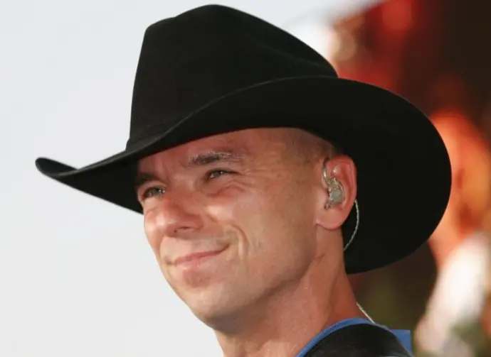 Kenny Chesney/closeup