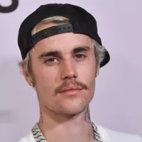 Justin Bieber arrives for the Premiere Of YouTube Originals' "Justin Bieber: Seasons" on January 27^ 2020 in Westwood^ CA