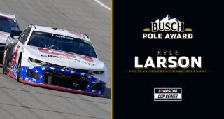 2021aug25-kyle-larson-pole-320x170-1
