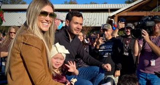 2021-nov22-kyle-larson-main-image-320x170-1