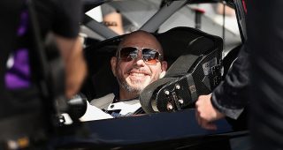 2021-jan15-pitbull-1-main-image-320x170-1