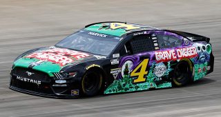 2021-dec16-kevin-harvick-main-image-320x170-1