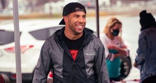 bubba_wallace_toy_drive-320x170-1