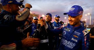 2021-nov7-larson-crew-main-image-320x170-1