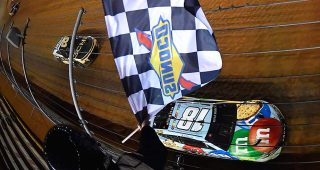 2022-april17-kyle-busch-3-main-image-320x170-1