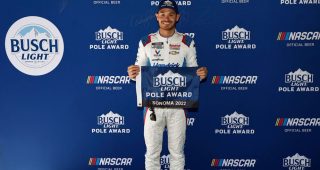 2022june11-larson-busch-pole-320x170-1