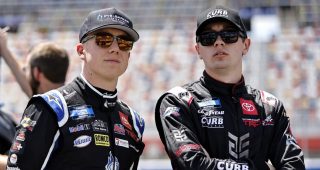 johnhunternemechek-christianeckes-320x170-1