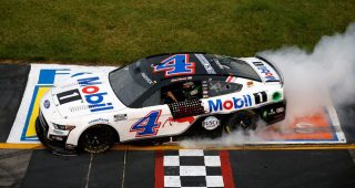2022-aug14-harvick-burnout-richmond-320x170-1