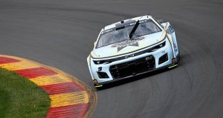 2022-aug20-chase-elliott-main-image-320x170-1