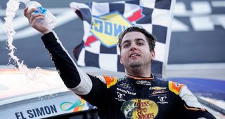 2022-sep24-noah-gragson-2-main-image-320x170-1