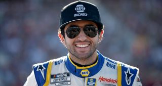 2022-dec1-chase-elliott-mpd-320x170-1