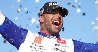 2022-sep11-bubba-wallace-2-main-image-320x170-1