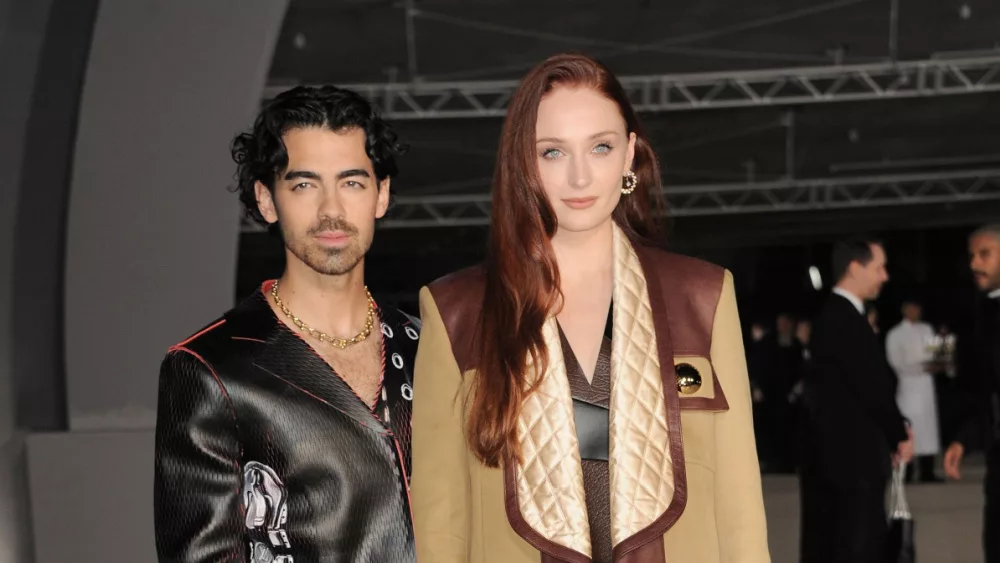 shutterstock_2215663165582216