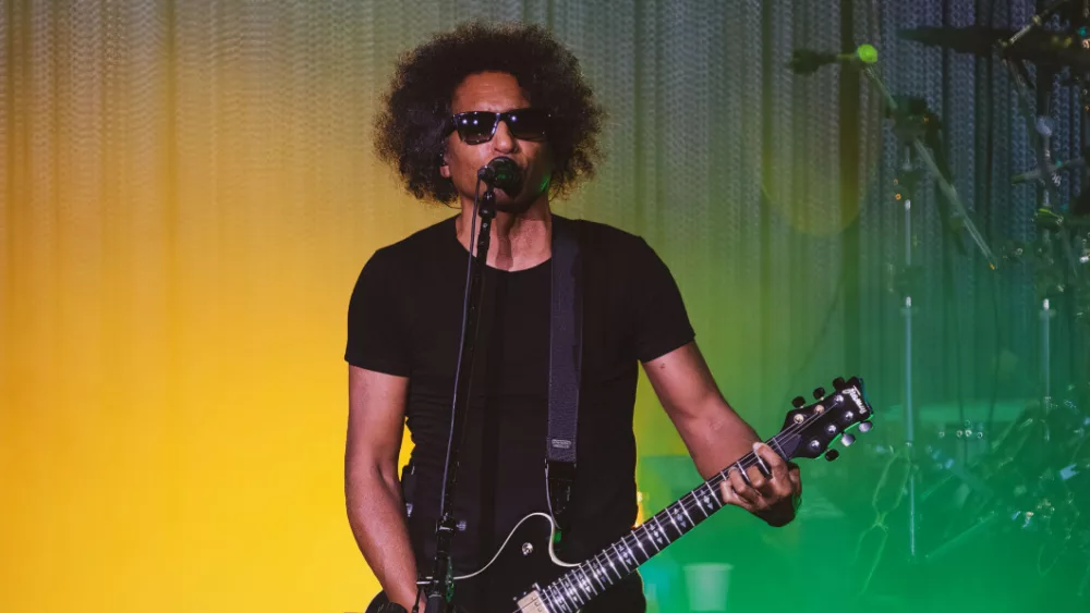 shutterstock_2194425541487981