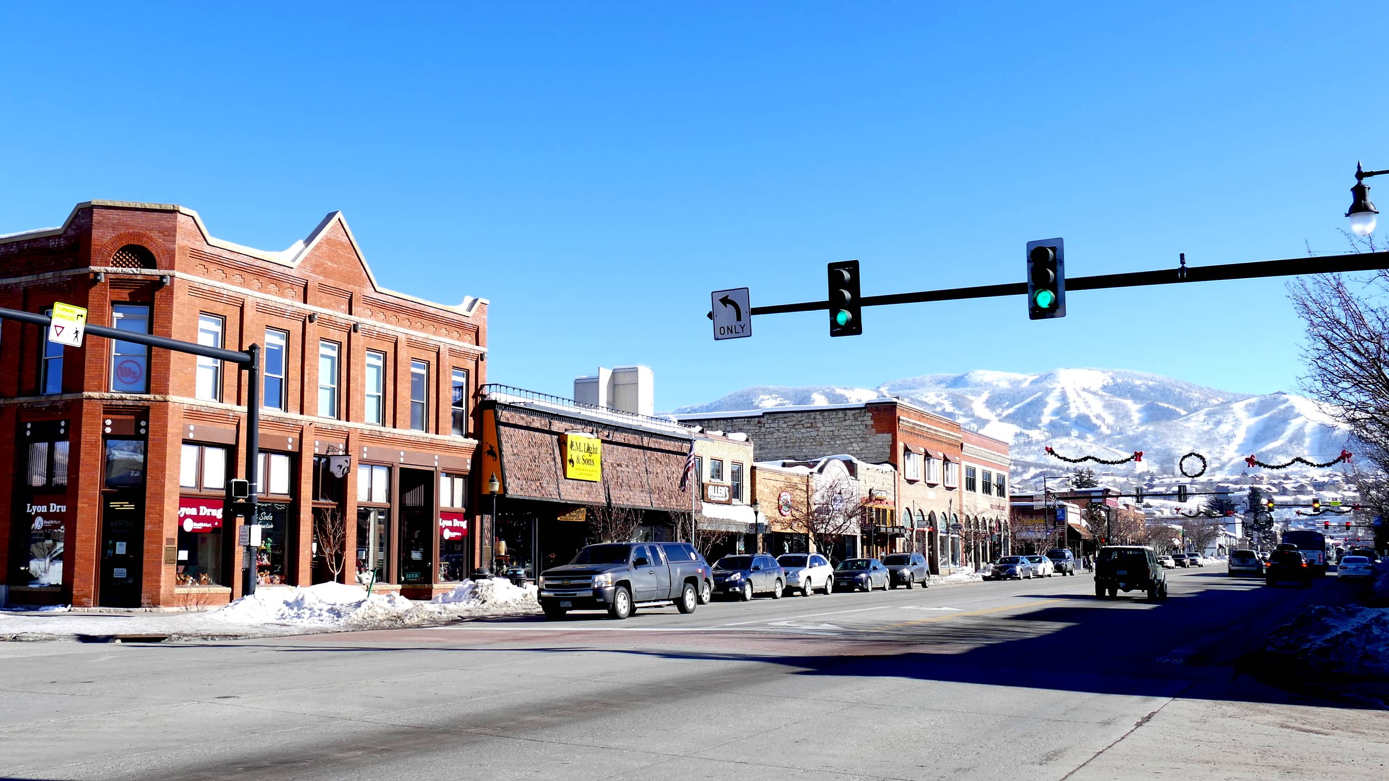 downtown-steamboat-jan-18-2017-001