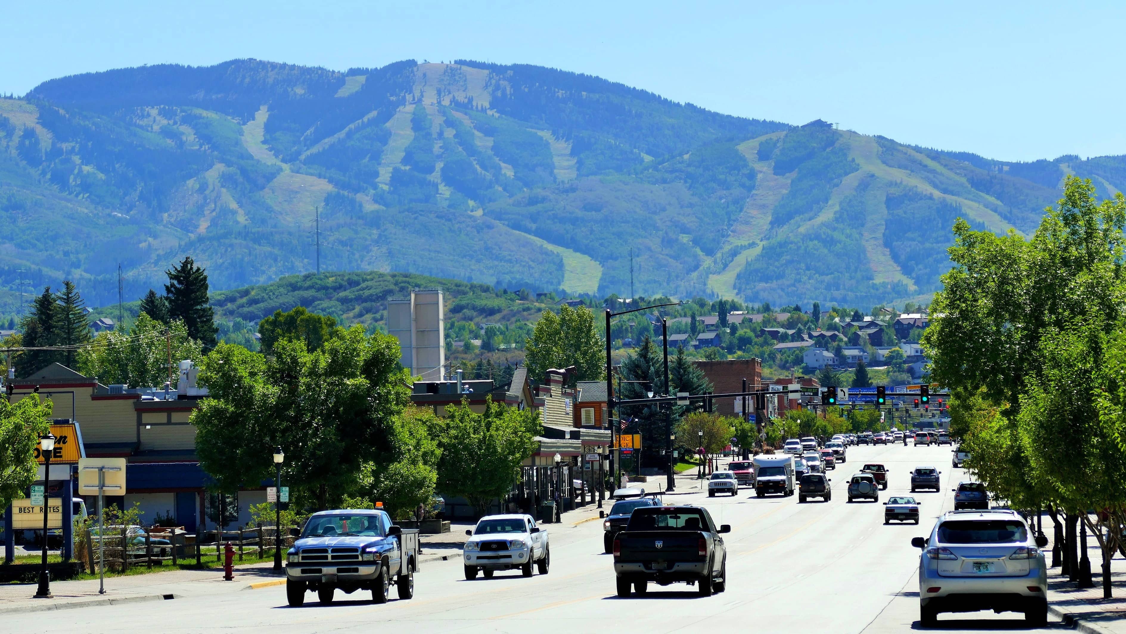 downtown-steamboat-lincoln-ave