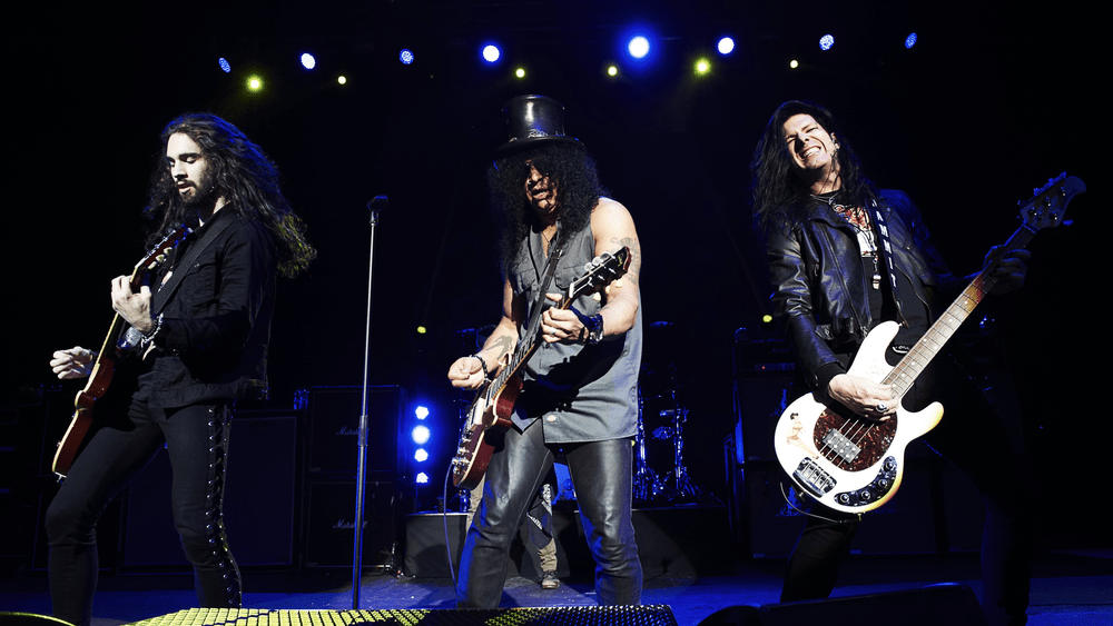 Slash Announces 2022 Tour With Myles Kennedy + the Conspirators