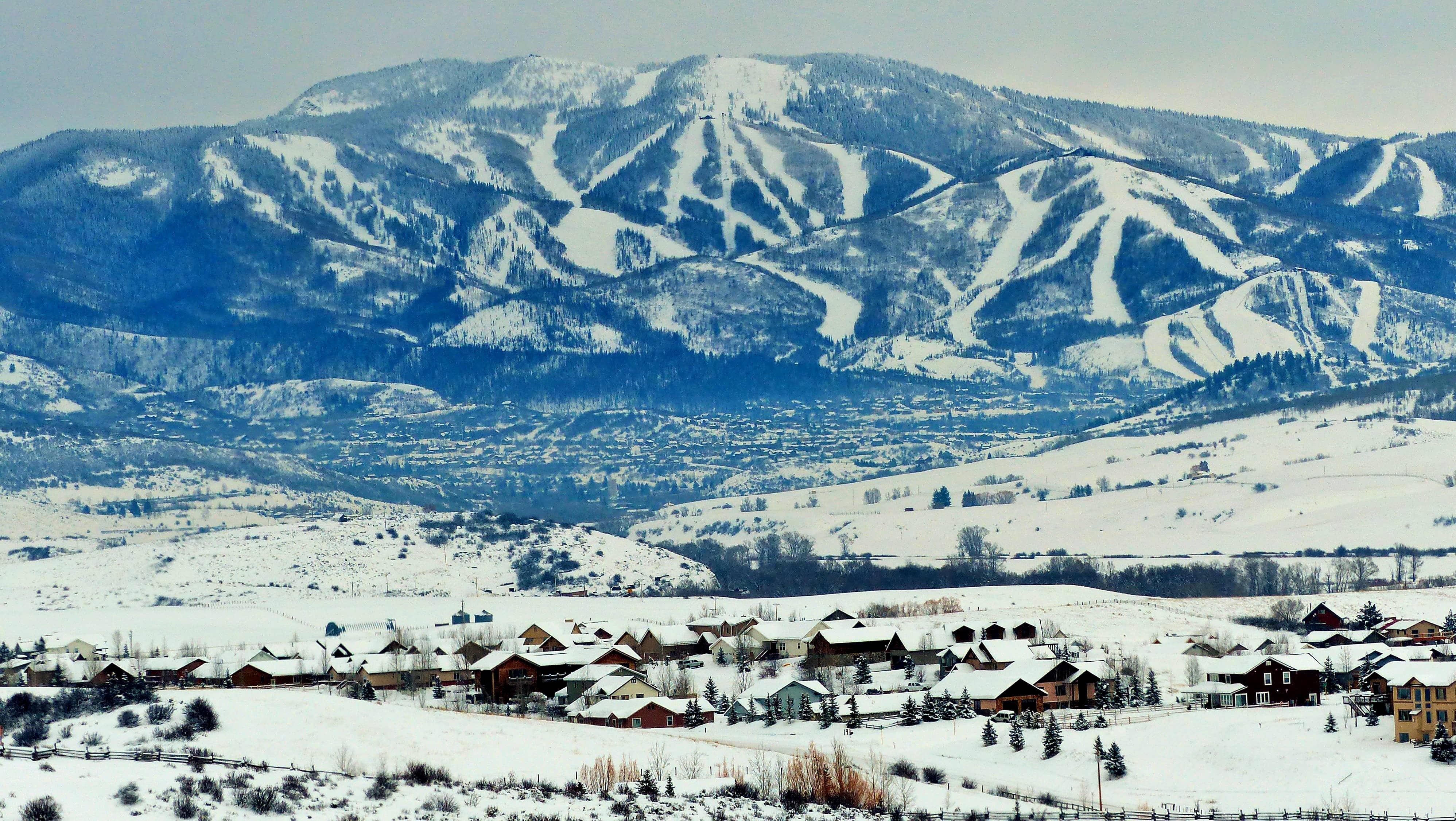 steamboat-from-silver-spur