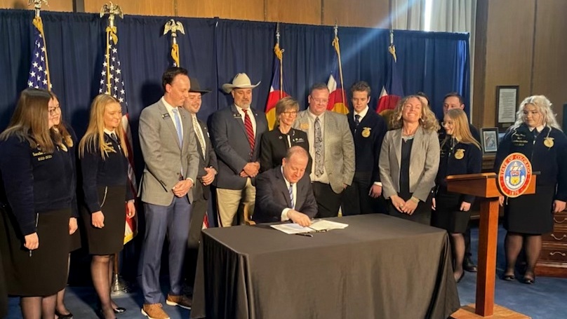 dylan-roberts-bill-signing-march-2023