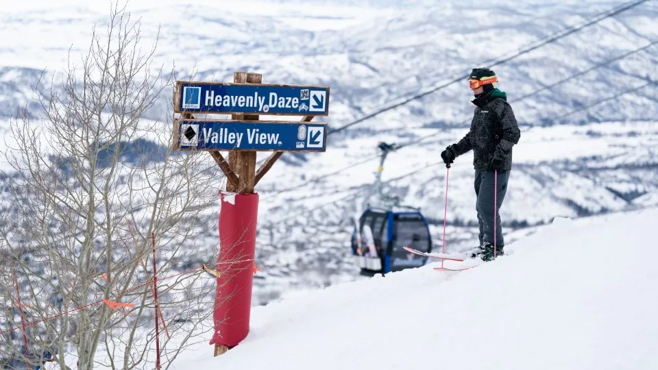 steamboat-trail-sign-slider