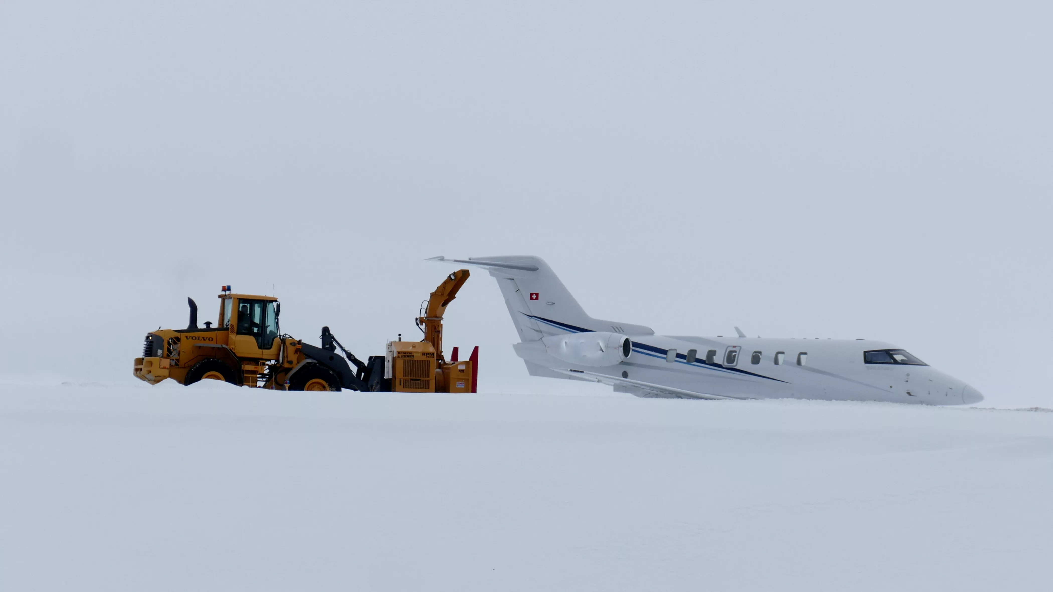 plane-off-runway-at-bob-adams-dec-30-2024