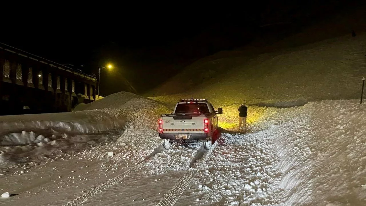 cdot-avalanche-debris-at-tunnel-slider