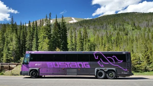 bustang-slider