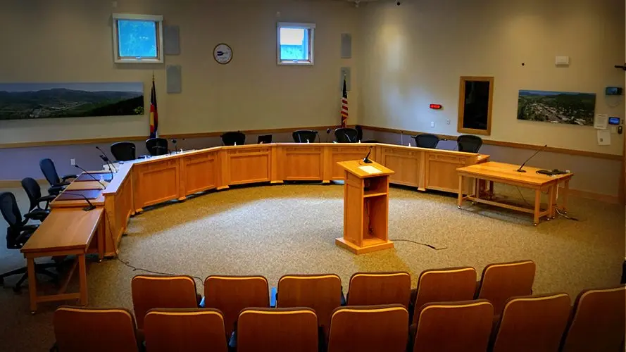 steamboat-springs-city-council-chambers-slider