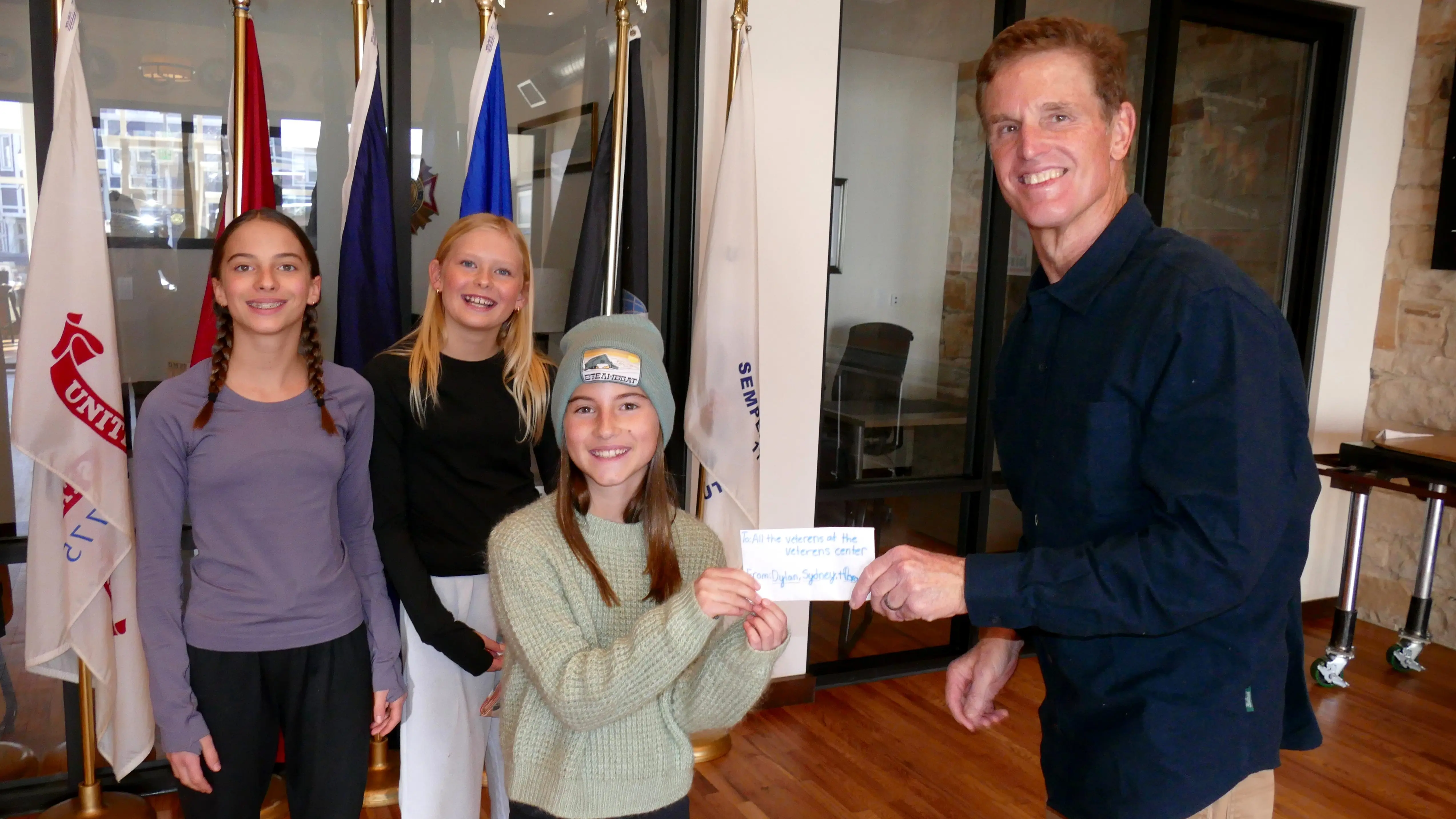 veteran-center-girls-make-donation-dec-2025-002