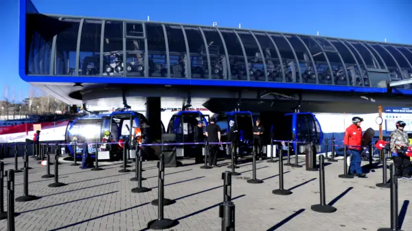 wild-blue-gondola-slider-real