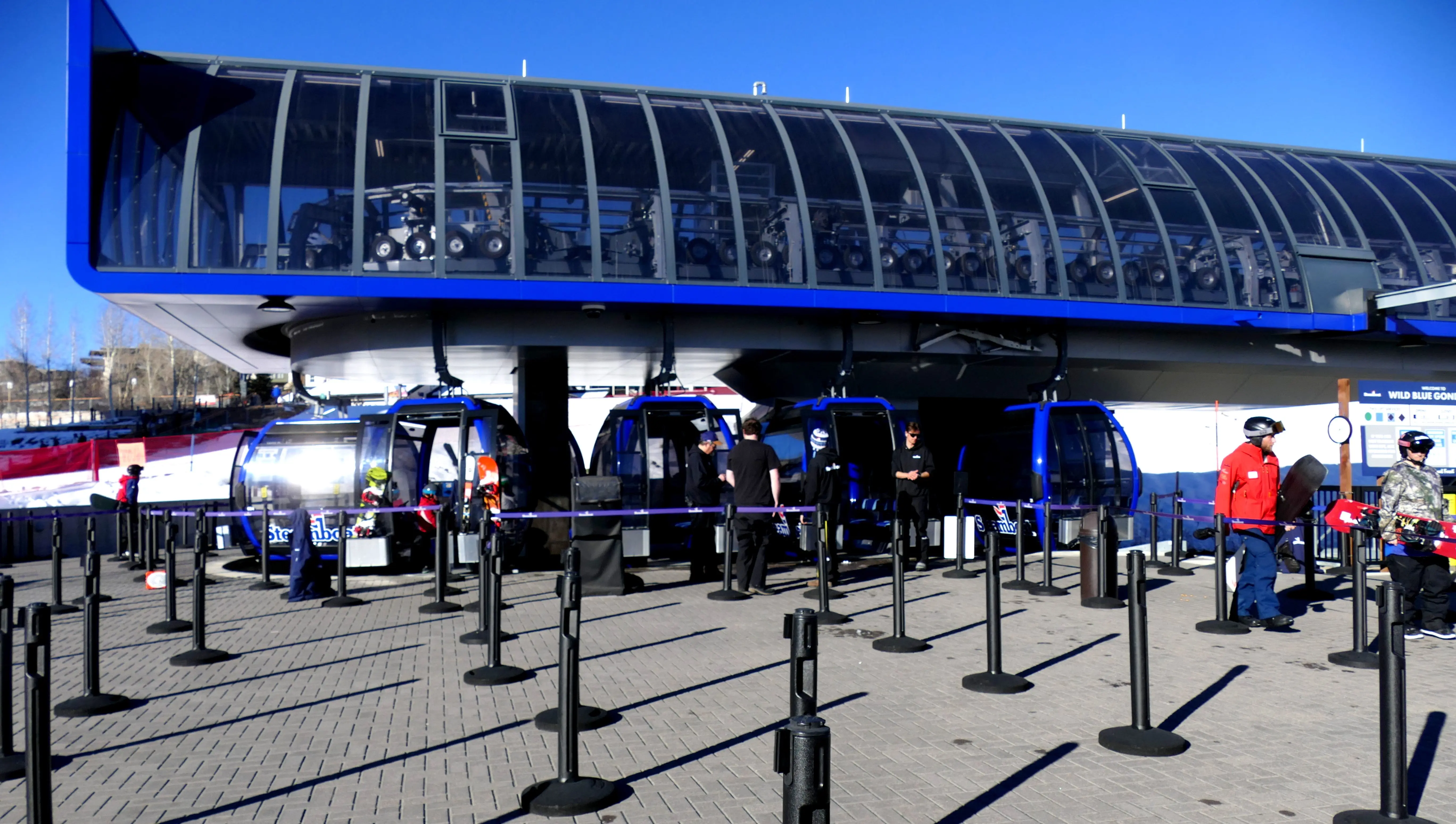 wild-blue-gondola-slider-real