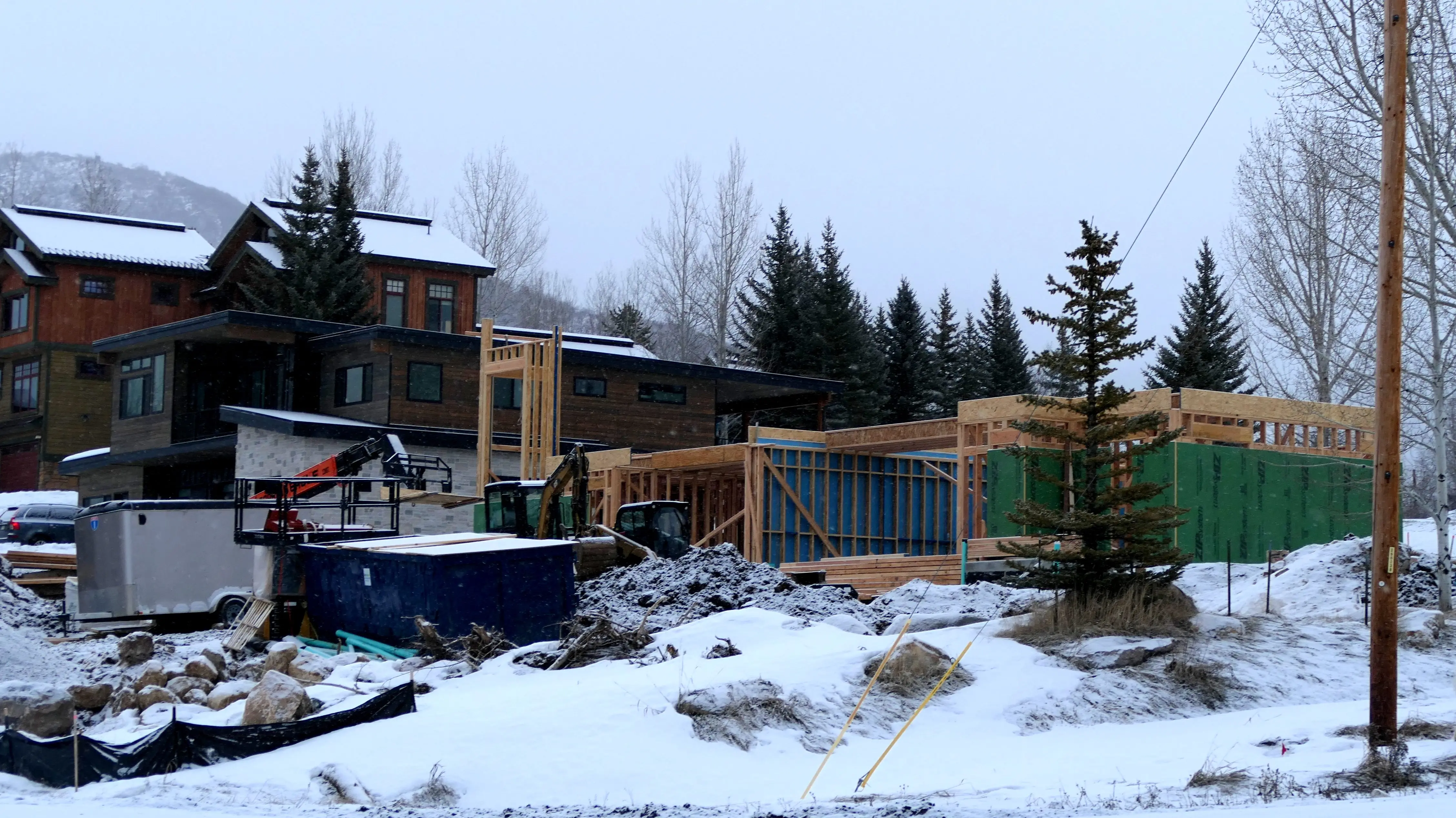 construction-on-harwig-001