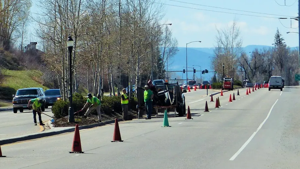 median-workers-slider