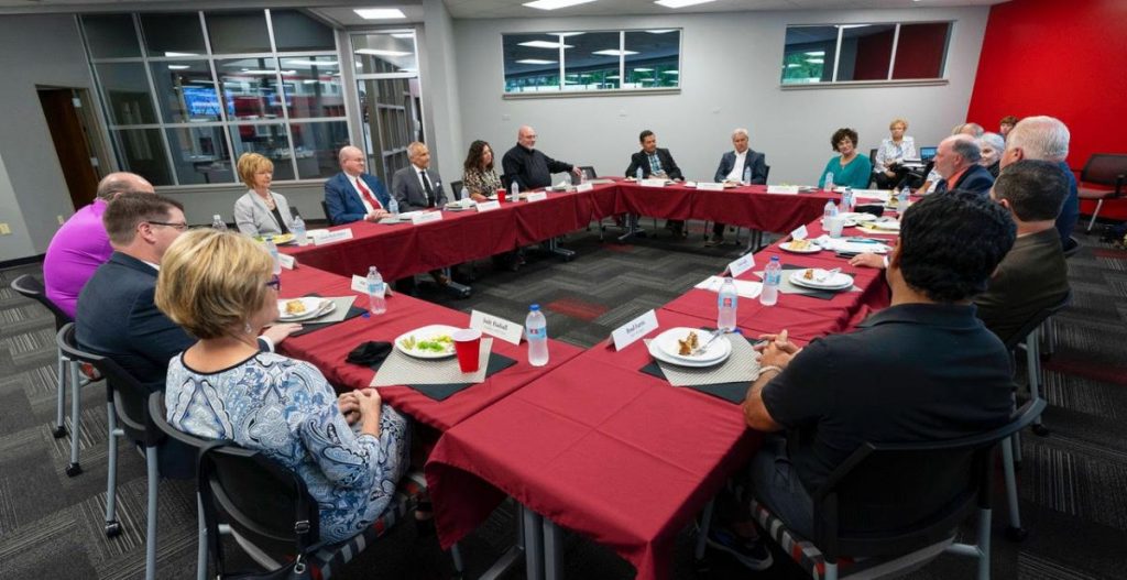 ceo-roundtable-1024x527-1