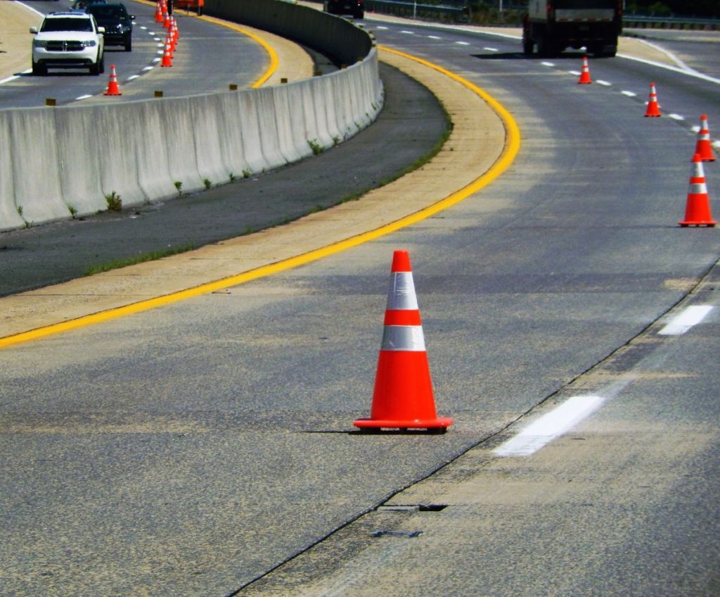 highway-cones-for-construction-1024x848-1-3