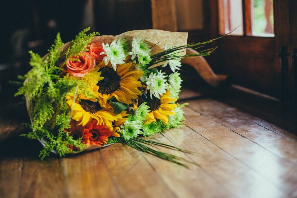 bouquet-of-flowers-1024x683712714-1