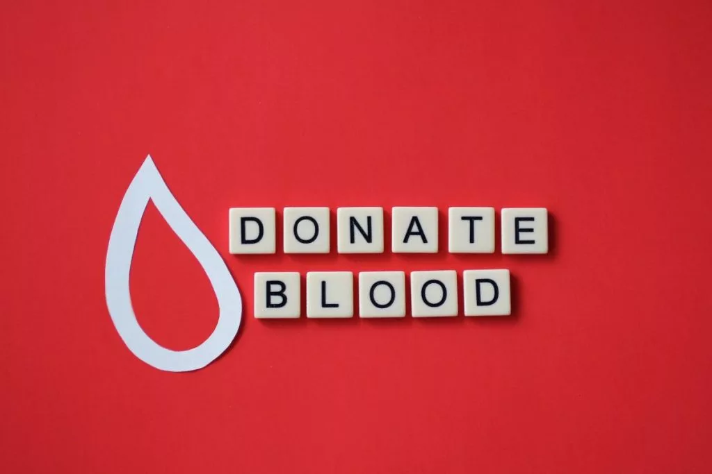 overhead-of-tiles-with-donate-blood-phrase-spelled-on-red-background-1024x683859469-1