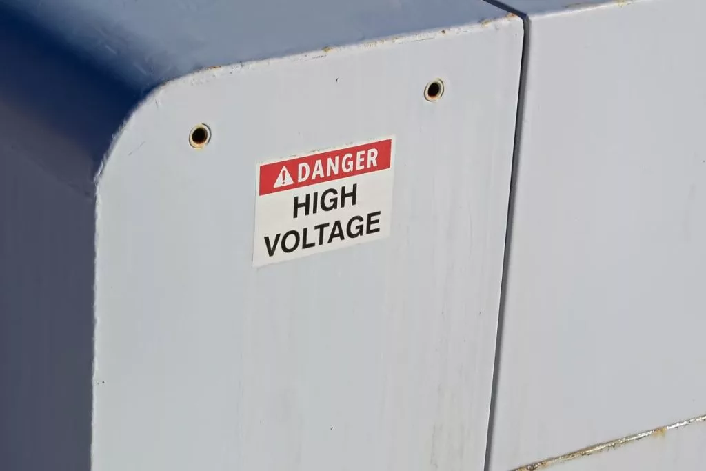 danger-high-voltage-sign-on-an-electrical-box-1024x683129653-1