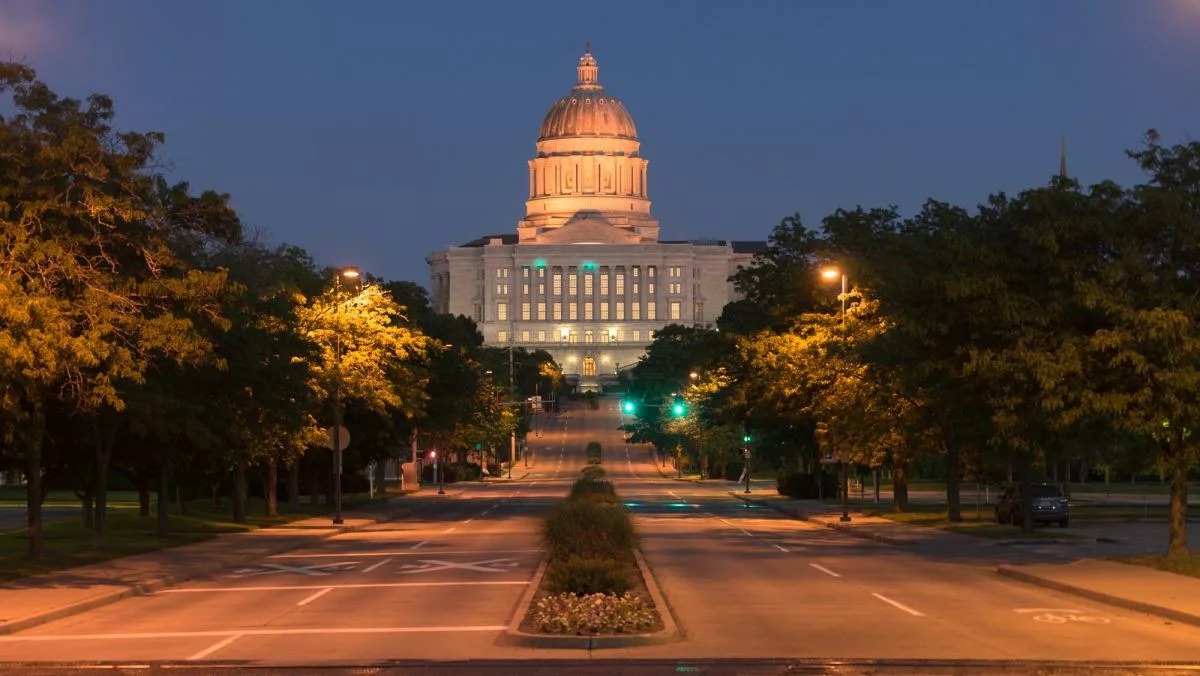 street-view-jefferson-city-missouri-state-capital-building845812