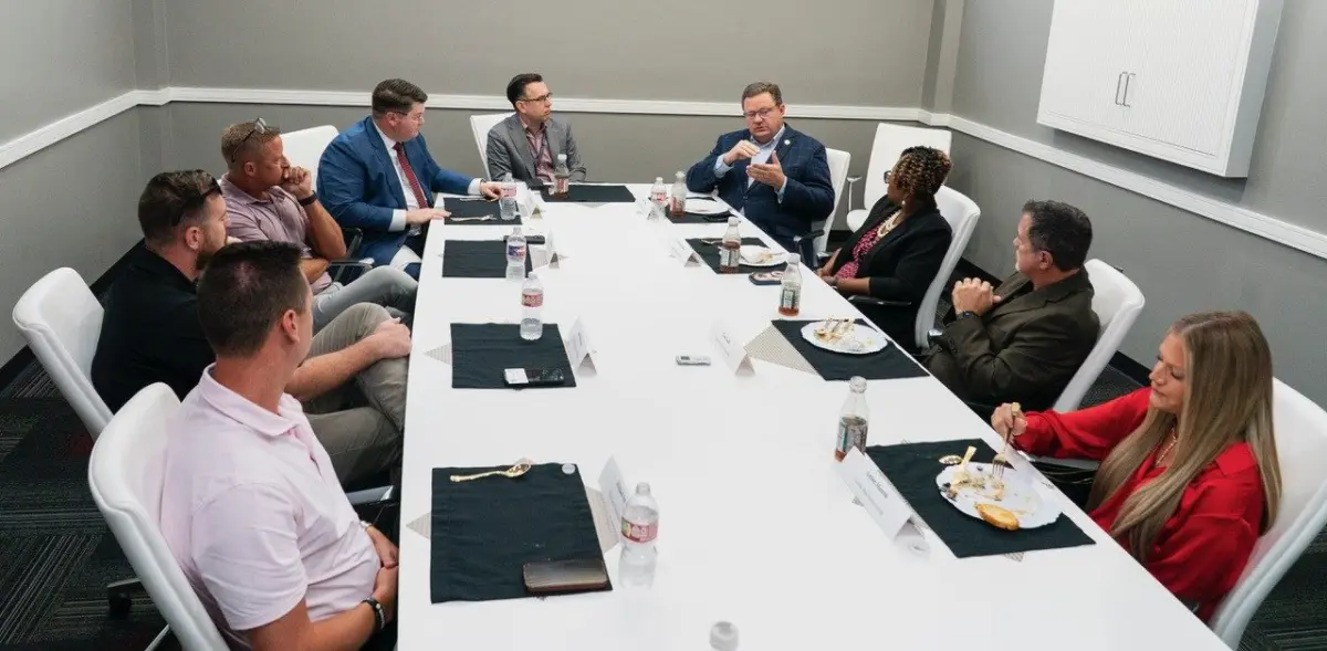 ceo-roundtable-group-shot-10-14-25428902