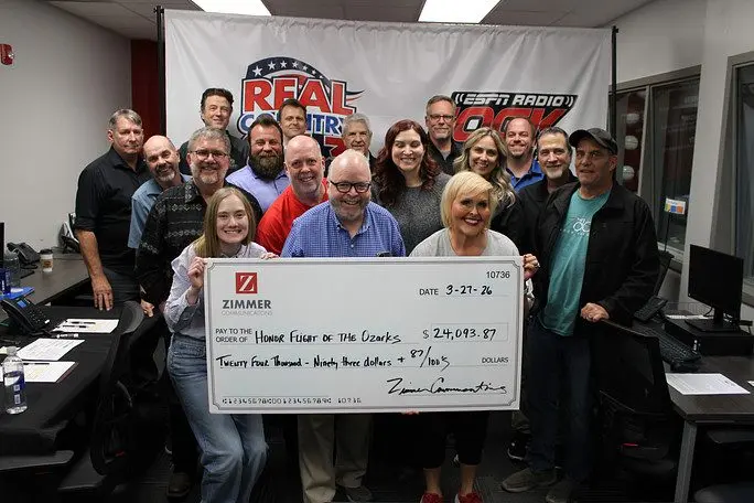 honor-flight-of-the-ozarks-radiothon-check-presentation-3-27-26597578